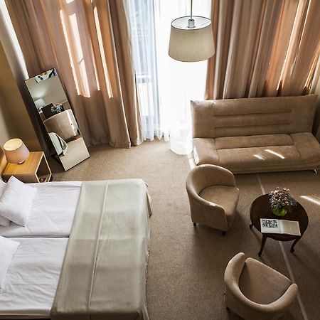 Boutique Hotel Amra Sukhumi Luaran gambar