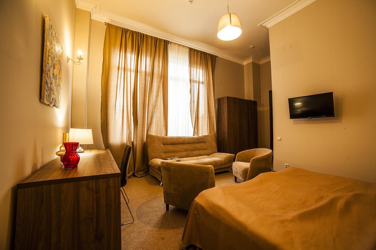Boutique Hotel Amra Sukhumi Luaran gambar