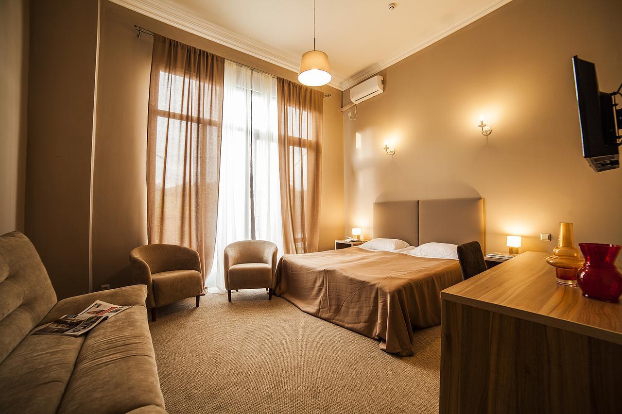 Boutique Hotel Amra Sukhumi Luaran gambar