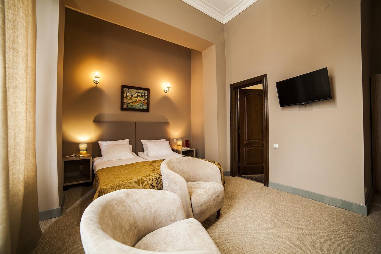 Boutique Hotel Amra Sukhumi Luaran gambar