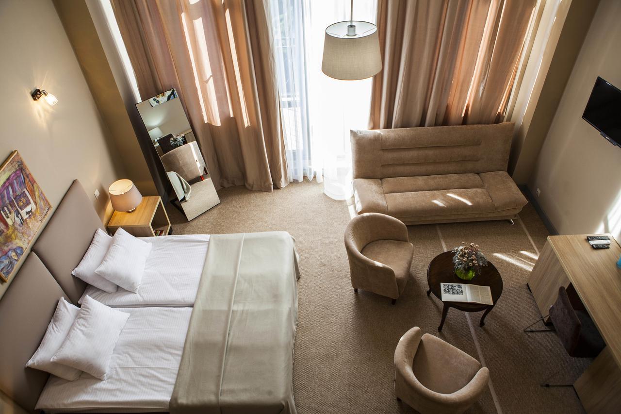 Boutique Hotel Amra Sukhumi Luaran gambar