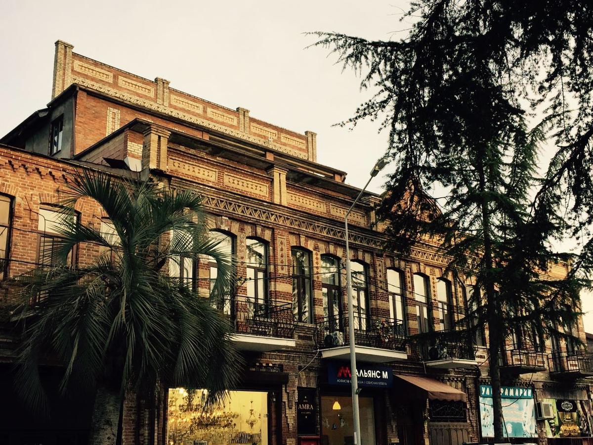 Boutique Hotel Amra Sukhumi Luaran gambar