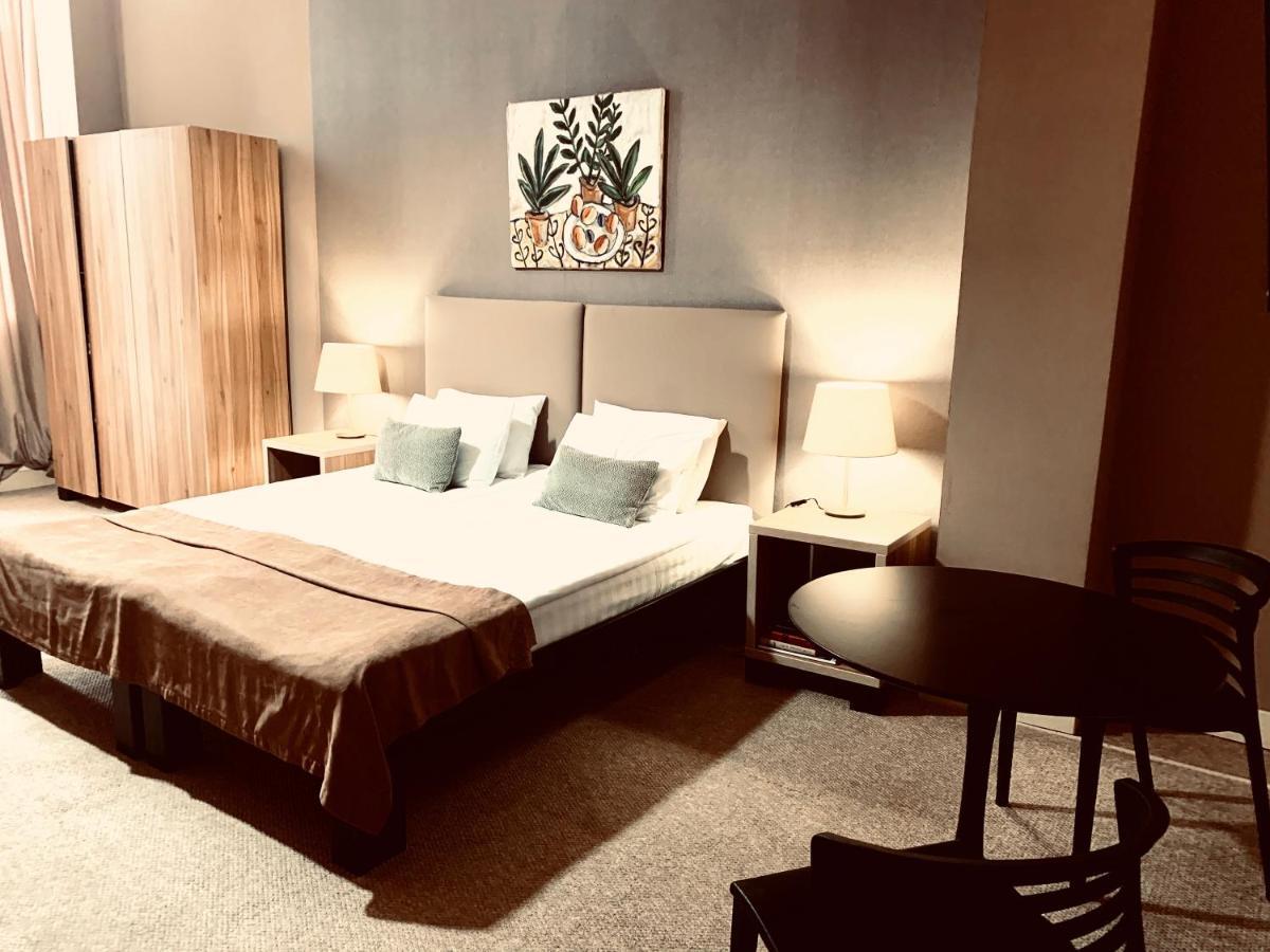 Boutique Hotel Amra Sukhumi Luaran gambar