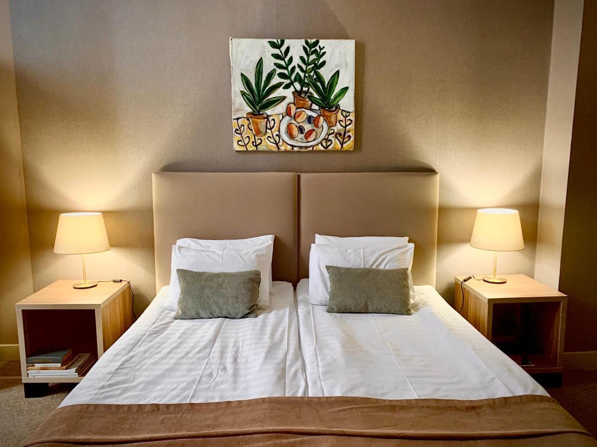 Boutique Hotel Amra Sukhumi Luaran gambar